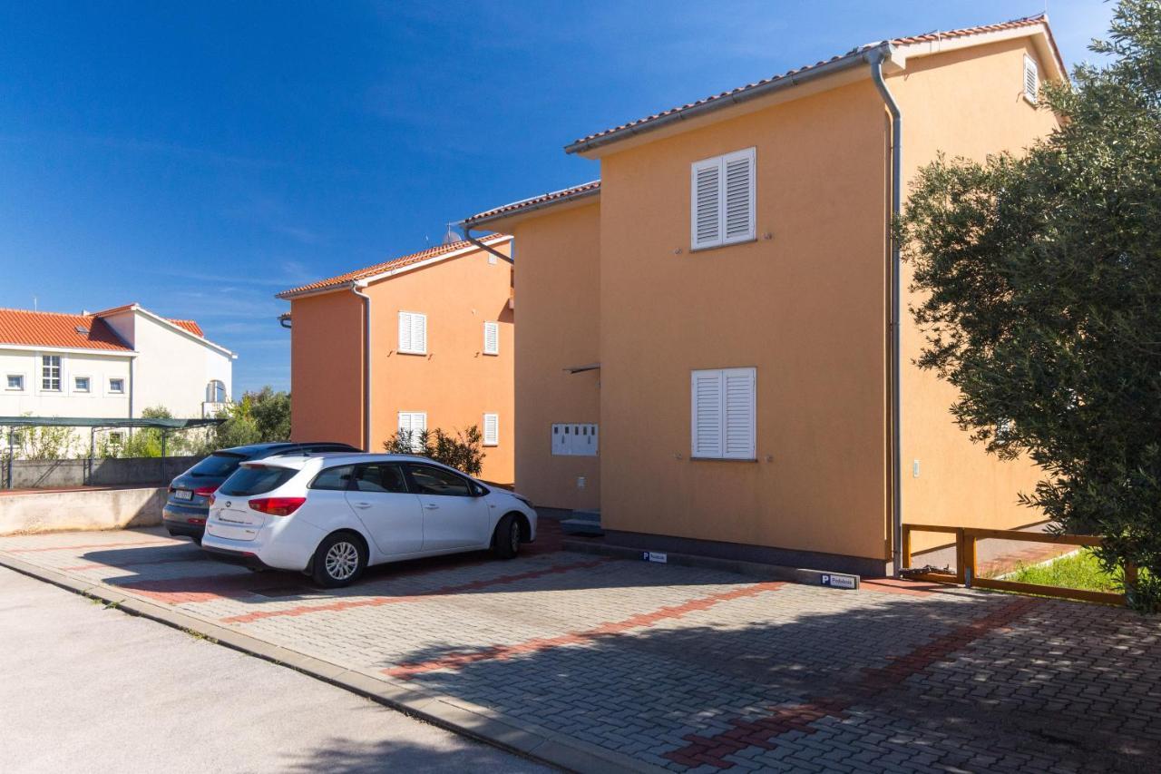 Apartments Bella Vista Krk Town Buitenkant foto
